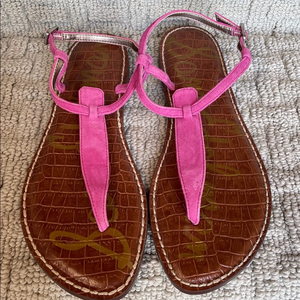 Sam Edelman Gigi Sandals Hot Pink Suede with gold hardware. NWOT Size 8